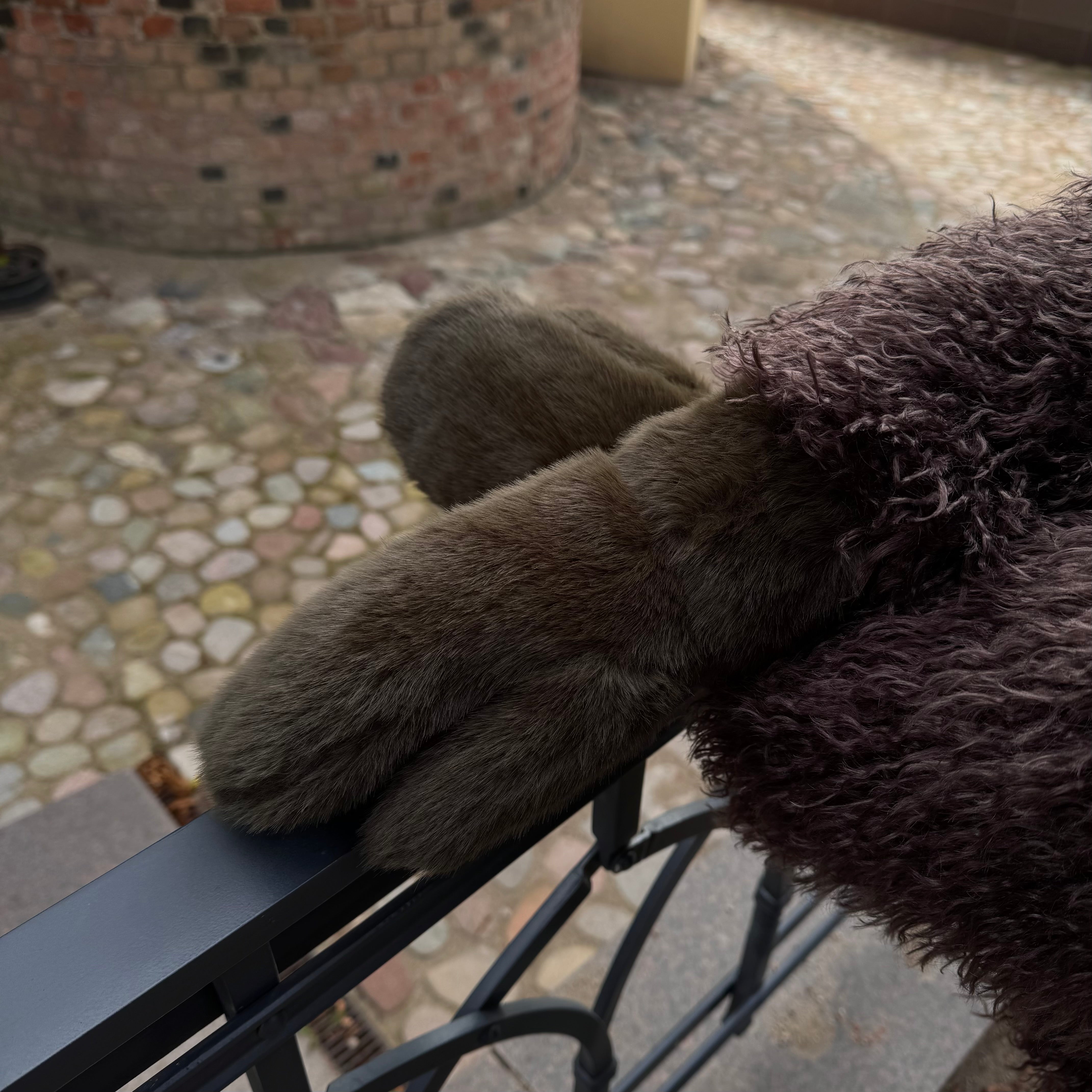 Pirštinės su kailiuku