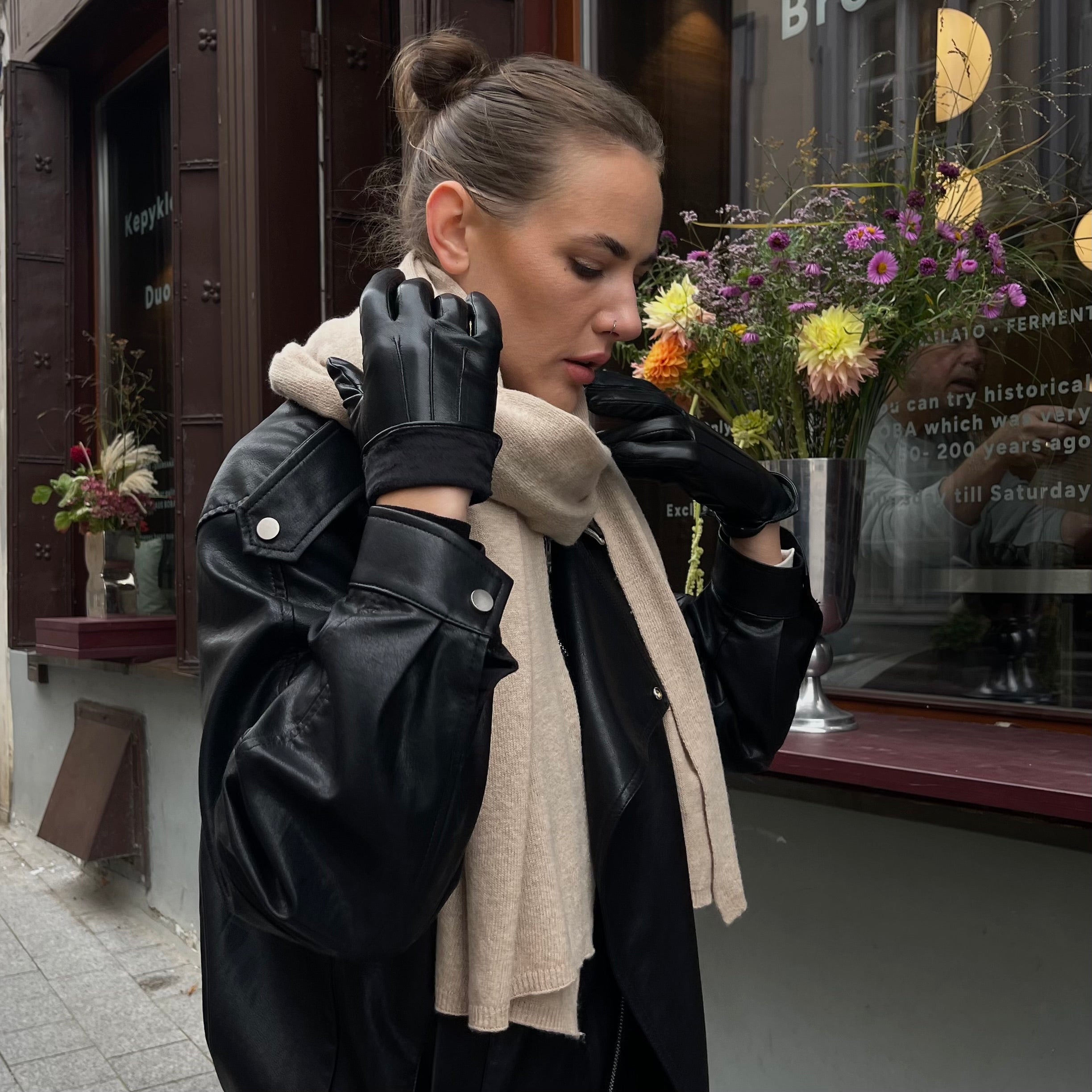 Wool scarf