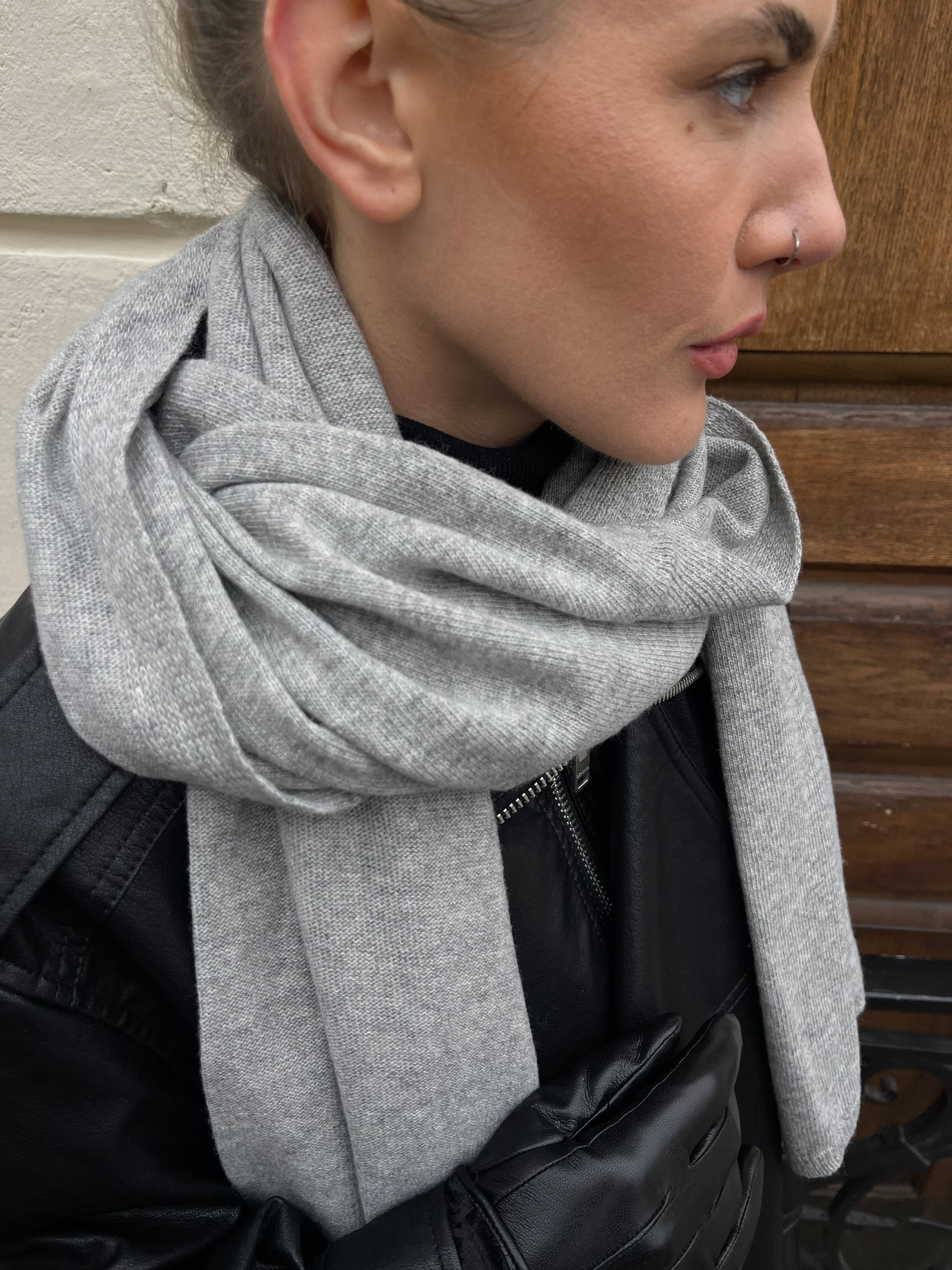 Wool and cashmere scarf